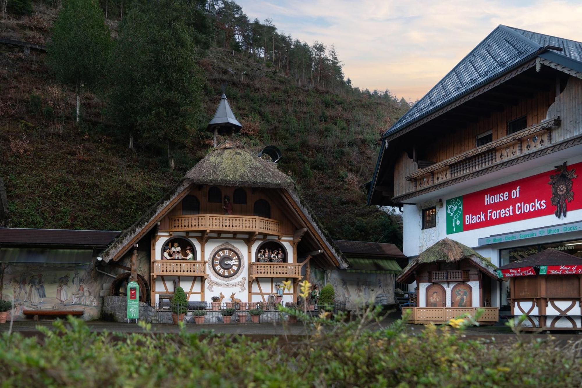 Rita - Atemberaubenden Wasserfaelle Triberg im Schwarzwald Ngoại thất bức ảnh